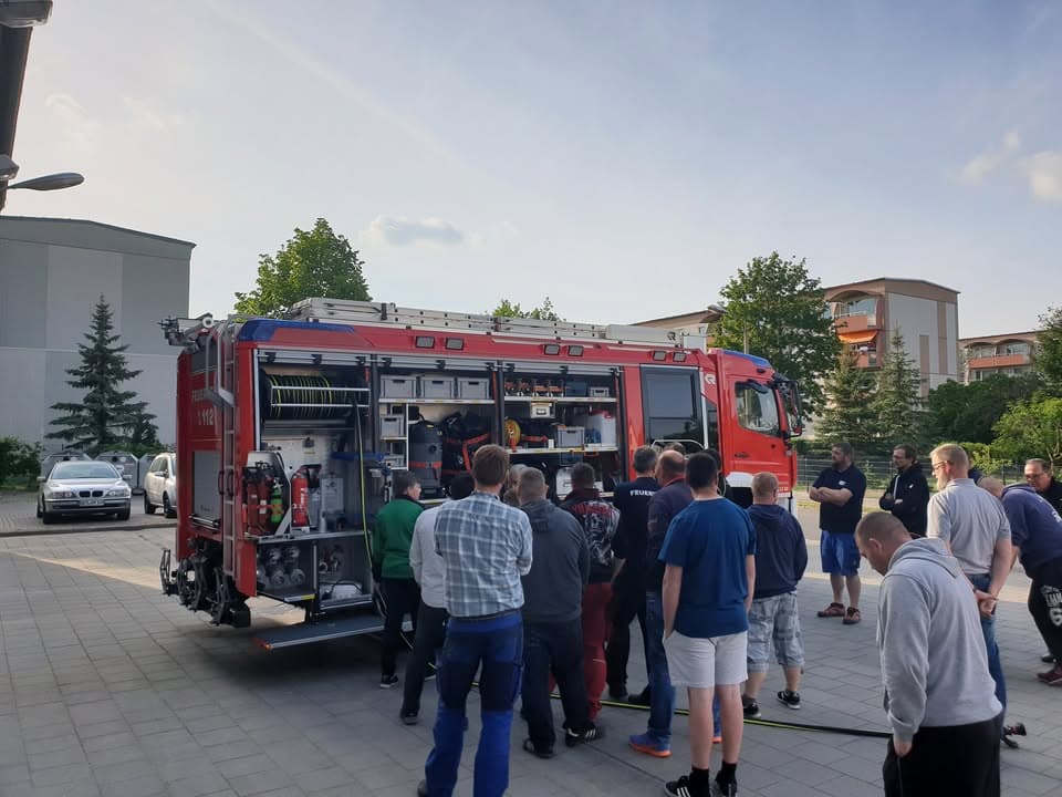 Gestern 23.05.2019 hatten wir die Firma Rosenbauer bei uns zu Gast. Vorgestellt wurde ein HLF-20 für Die FFw Ferdinandshof. Es gab viel zu sehen und zu endecken. hier ein paar Einblicke.