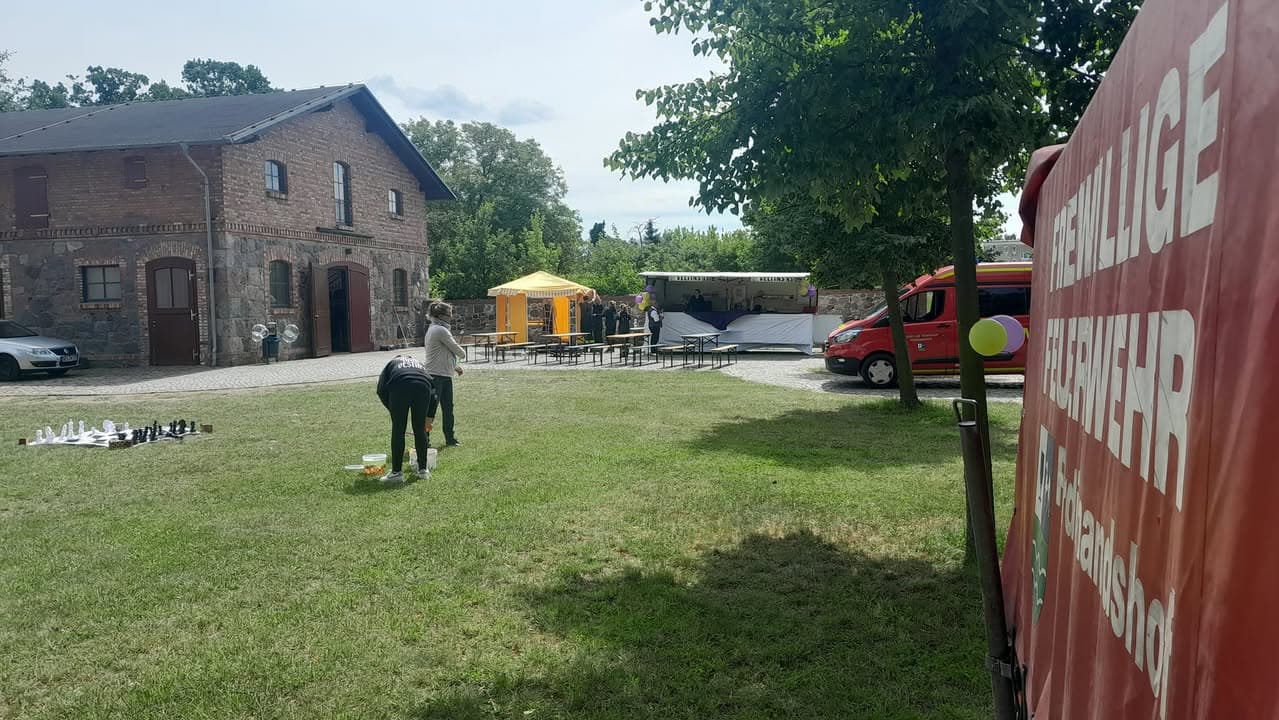 + Wir sind wieder für euch da +