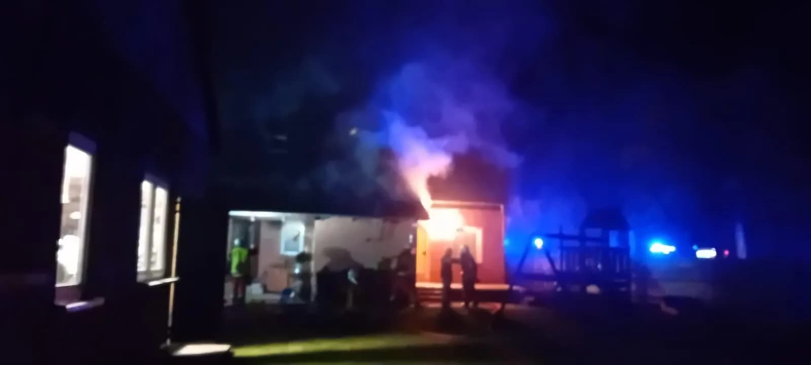 B Feuer Groß Einfamilienhaus