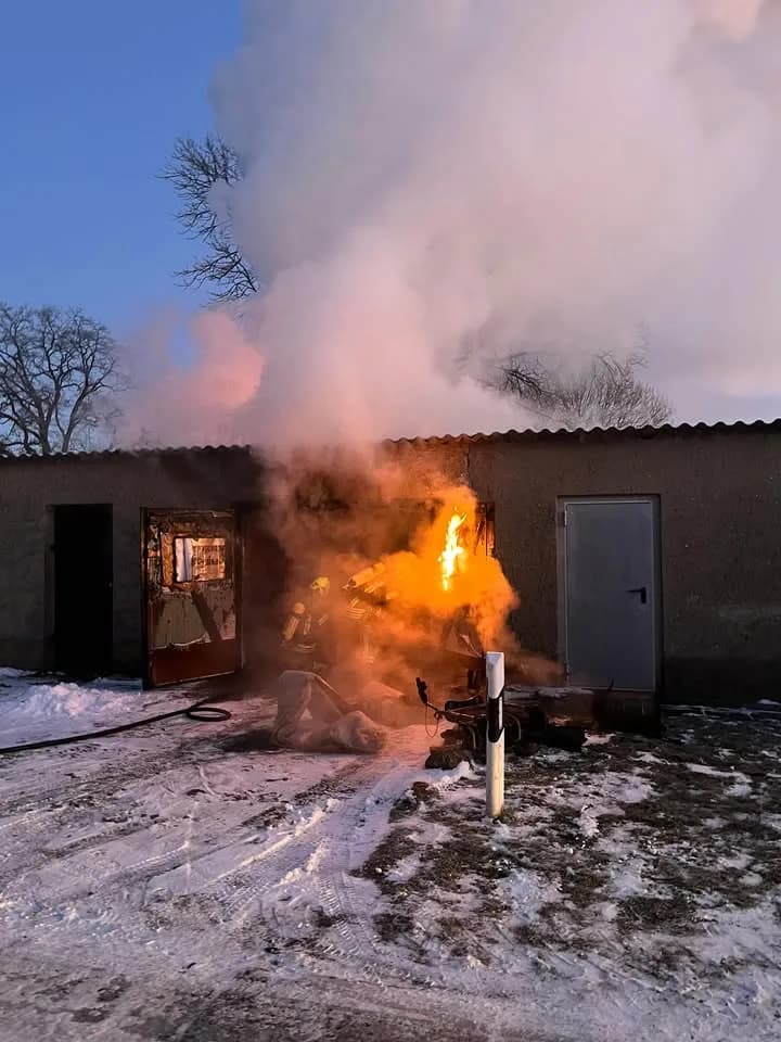 B Feuer Mittel Garagenbrand