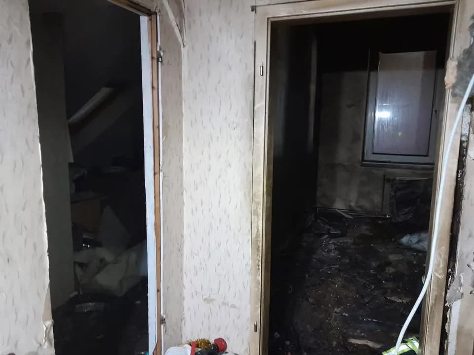 Feuer Mittel Zimmerbrand