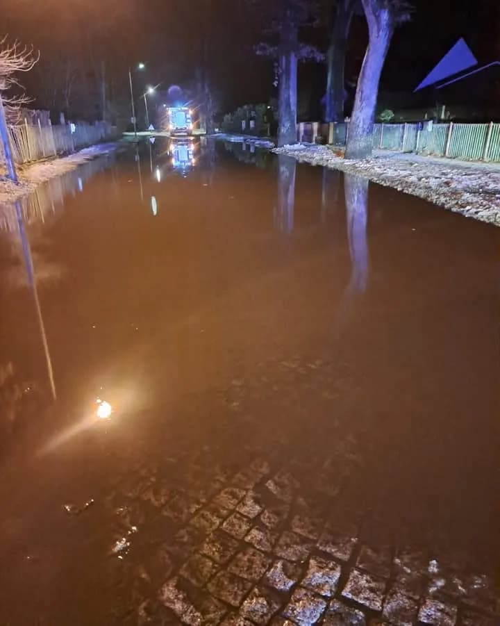 H1_Wasserschaden - Wasserrohrbruch