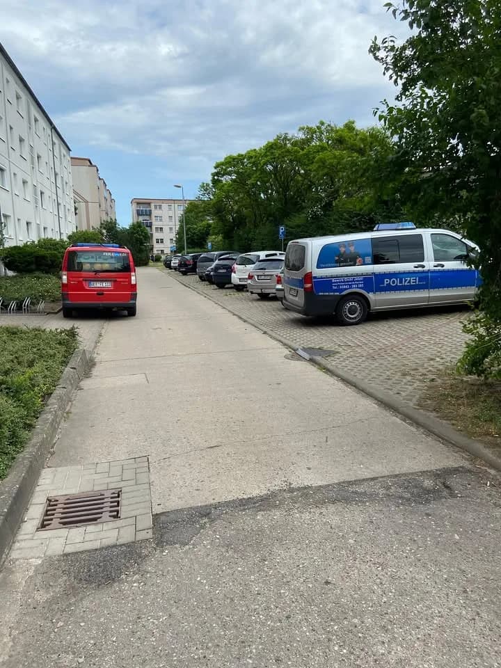 TH Klein Türnotöffnung